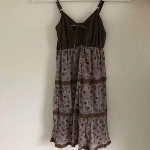 Klänning - Supersöt Klänning i storlek xs