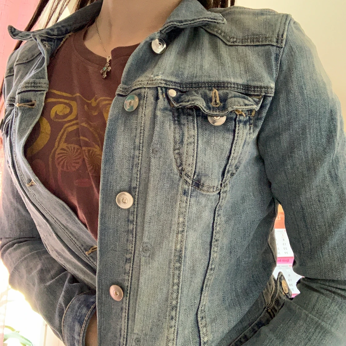 JÄTTESNYGG jeansjacka med söta detaljer! - 90