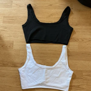 Toppar - Säljer dessa topparna i storlek S. Helt nya. 50kr stycket eller båda för 80kr, Gratis frakt.  Säljer även tubtoppen på andra bilden i S, 50kr och gratis frakt. 🤩 