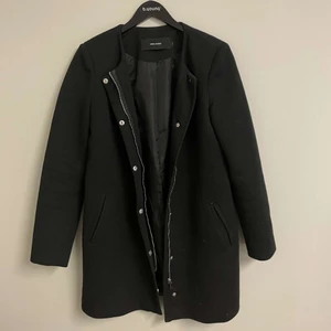 Kappa - Säljer denna superfina kappa från vero Moda💗 