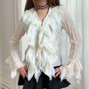 fairycore blus topp skjorta - köptes sent 90-tal. storlek: S/M. mycket bra skick. möts i stockholm eller fraktar. :-))