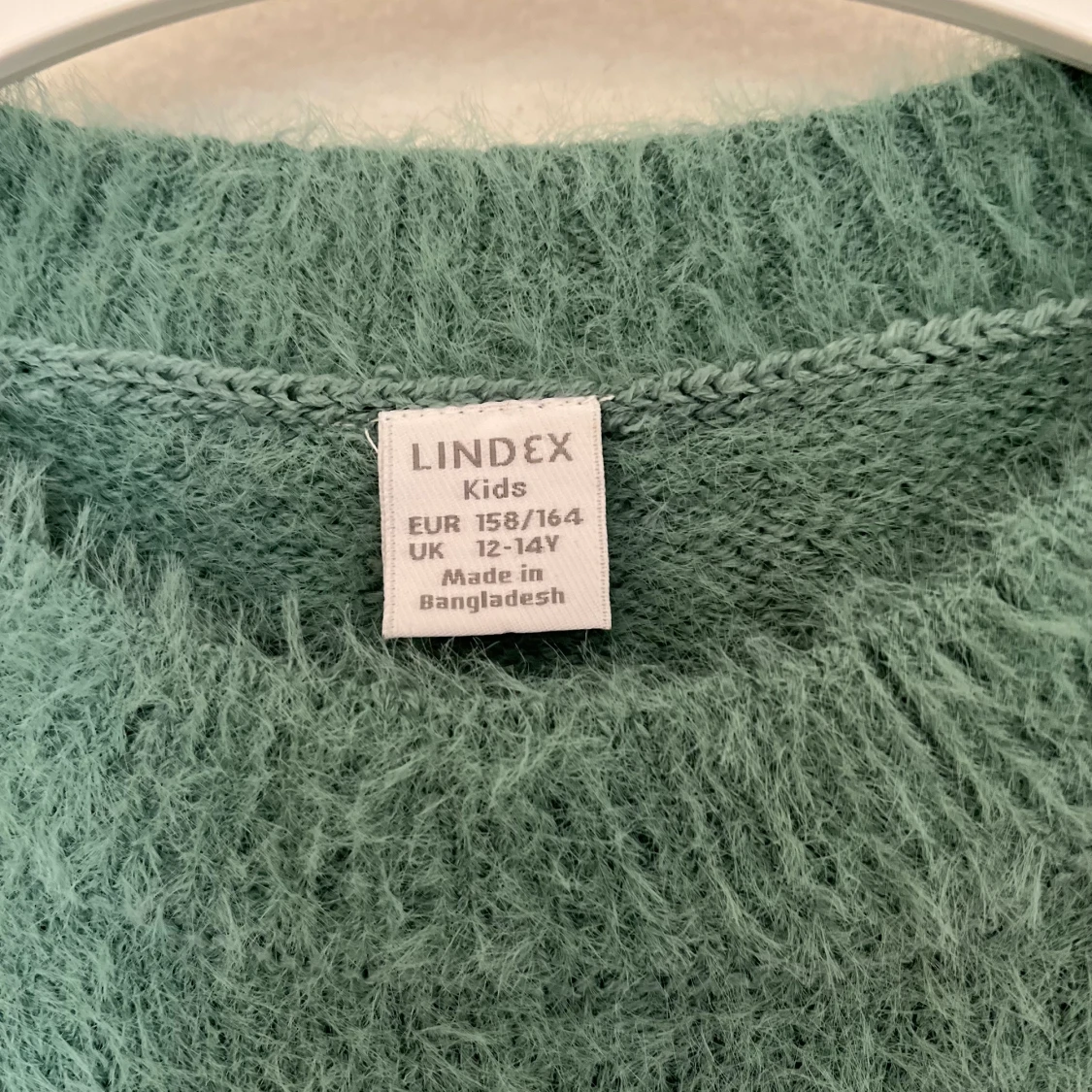 Mysig grön tröja  - 91