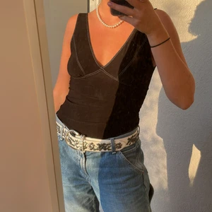 Body - Body som knäpps nertill som knappt är använd! Väldigt skönt material 🥰 frakt tillkommer med 66kr 