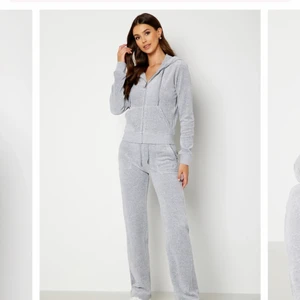 Grå juicy couture tröja - Grå juicy tröja storlek xxs Nypris: 1100kr mitt pris: 800kr