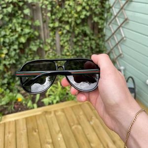 Gucci solglasögon  - Solglasögon från Gucci, använts en del men i är gott skick