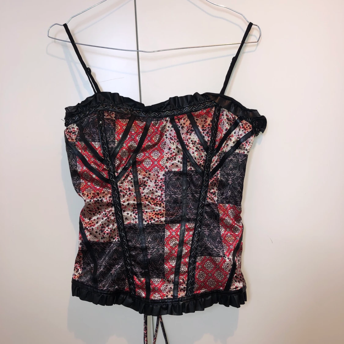 Korsett liknande linne