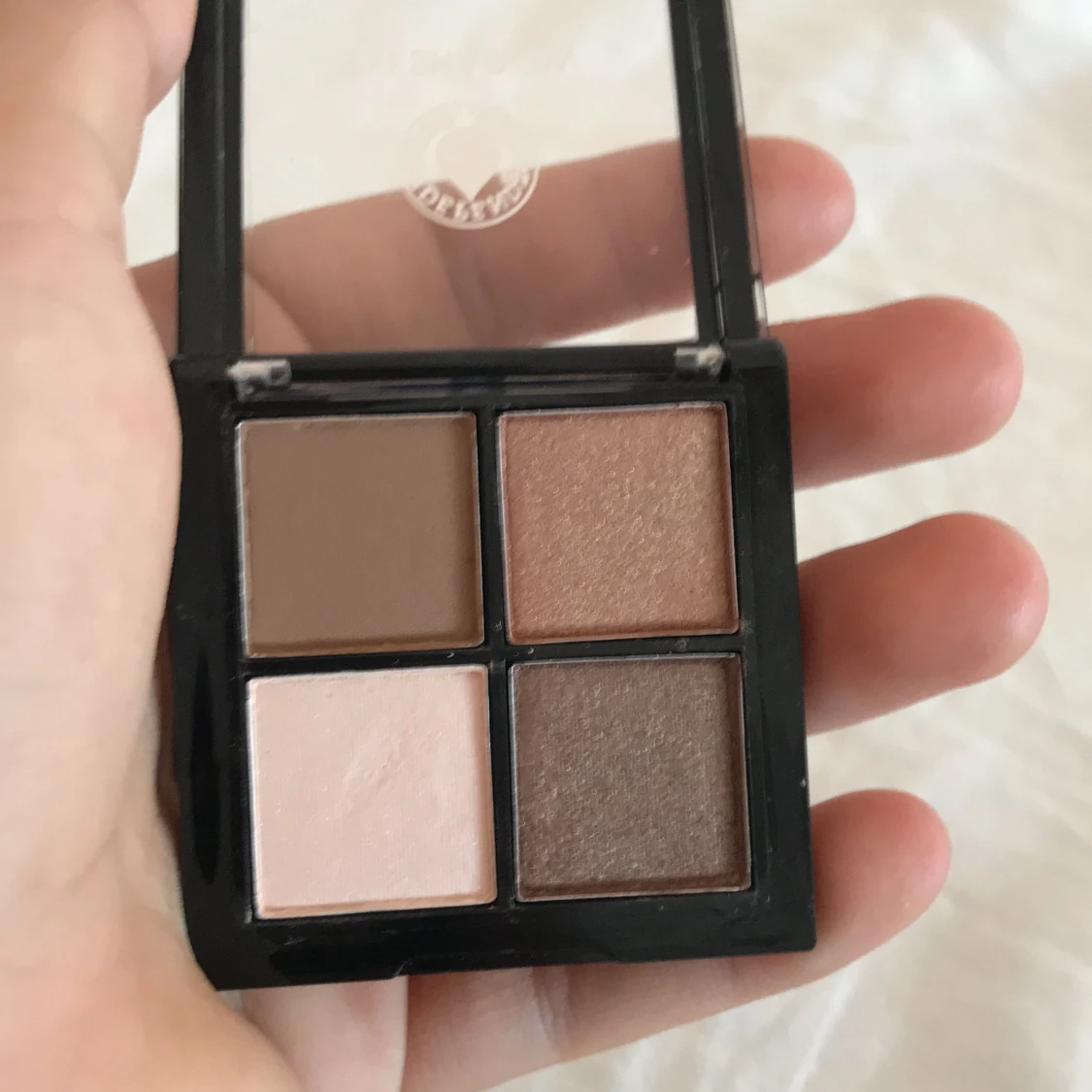 Oändvänd ögonskugga  - 90