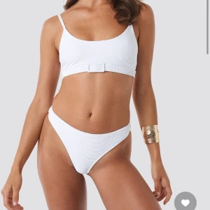 NA-KD bikini top - Helt ny storlek S. Slutsåld på hemsidan. Nypris 249kr.