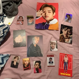 KPOP NCT WAYV PHOTOCARDS  - SKIT I PRIS OCH FRAKT SKRIV OM DU VILL HA NÅGOT! Random photocards och saker priset är annorlunda på alla men kan alltid diskuteras då jag egentligen bara vill få bort sakerna. Väldigt bra kondition.   
