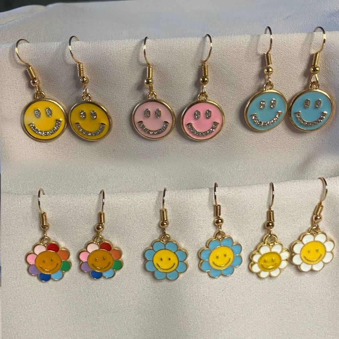 Trendiga örhängen❗