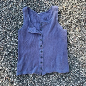 Duvblått linne - Duvblått linne med knappar. strl M