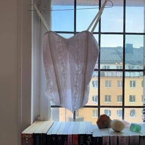 Vintage topp - Jätte söt vintage topp som man kan använda some tuntopp i storlek XS/S. Köpt i en vintage butik i Danmark för 280kr💕