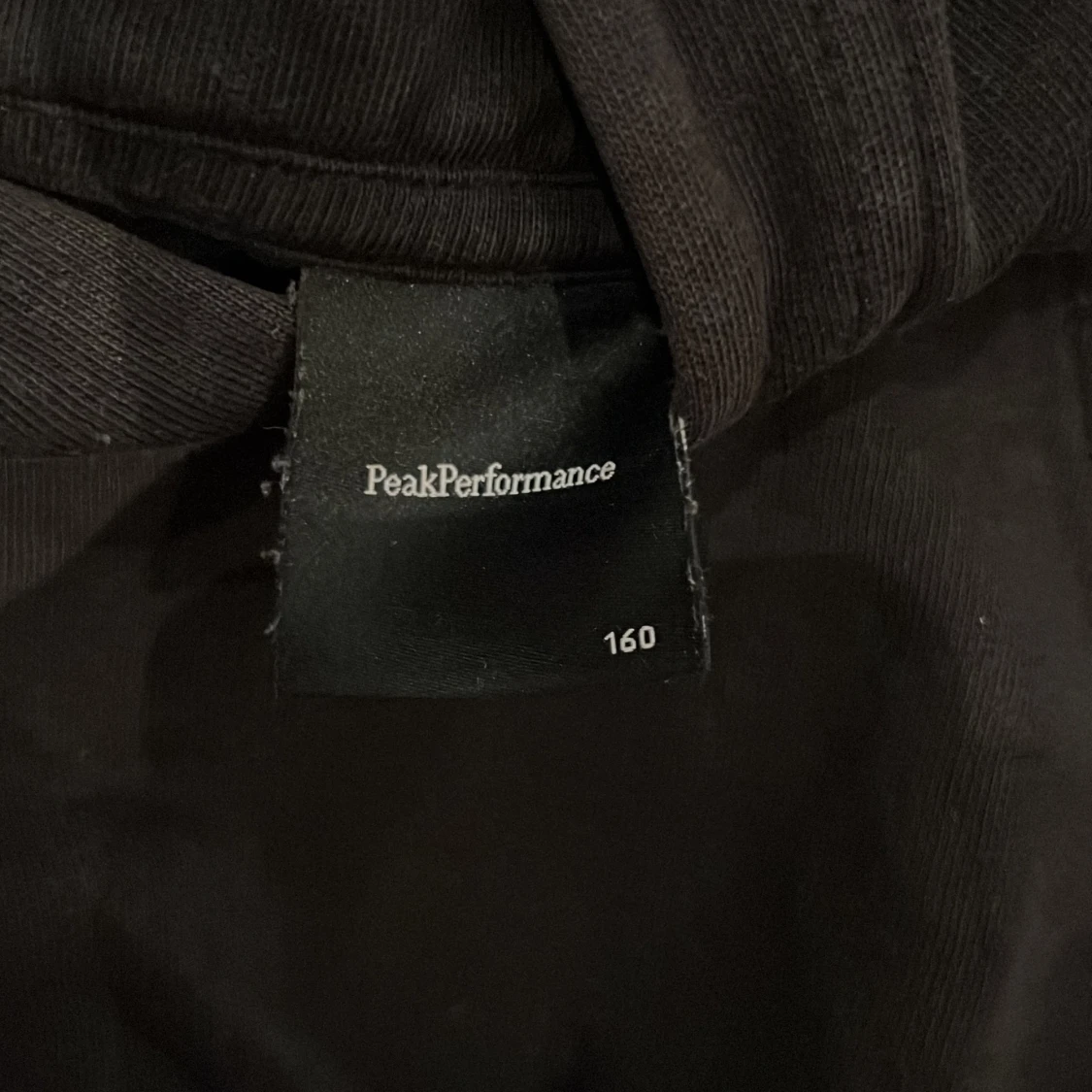 Svart PeakPerformance hoodie - 90