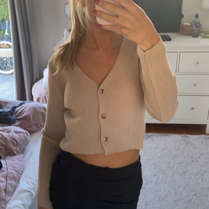 Fin kofta  - Super fin kofta, storlek 36 som aldrig är använd! 