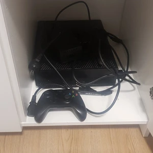 Xbox - Fungerar prefekt inga fel bara några repor på baksidan!⁸