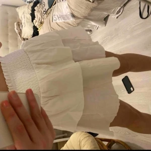 Kjol -  Jättefin kjol till sommaren Stockholm stil helt nY  endast testad hör av dig om du är intresserad🫶🏽 pris kan diskuteras❤️