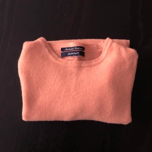 Kashmir tröja - Rosa långärmad tröja från Gant. Storlekslappen är bortklippt men skulle säga att den är en xs. I använt skick💓