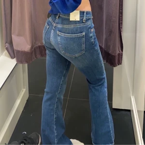 Från Gina Tricot - Dom är sköna och sitter perfekt och jag har storlek xs/s i mina byxor eller 32/34