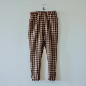 Vintage byxor stl S-M - Rutiga byxor, märke: Colours of the world / Junge mode, stl C 44, midja 41 cm