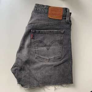 Levis shorts - Vintage Levis shorts. Passar en normal 36a