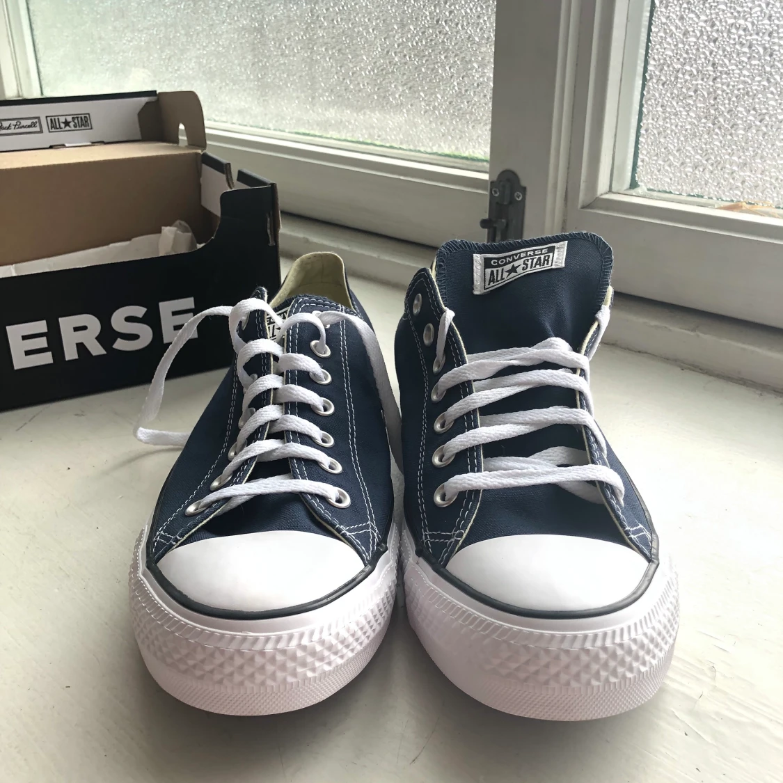 Oanvända converse - 90