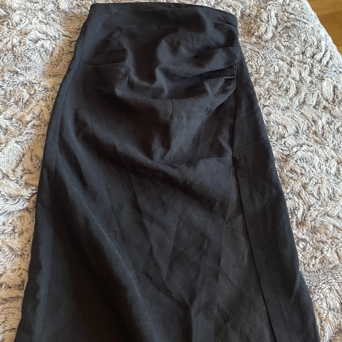 Kjol med slits 🖤 - 91