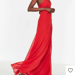 36/S  - Beautiful dress for tall person. Very good condition, never wear it ( it was to small for me) 