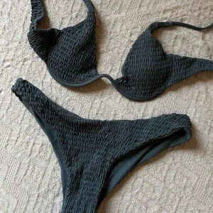 Bikini - Superfin bikini som aldrig är använd, storlek M. Är dock liten i storleken så passar perfekt om man har S i storlek.