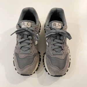 New balance 1300 - Snygga och sköna skor andvända men bra skick