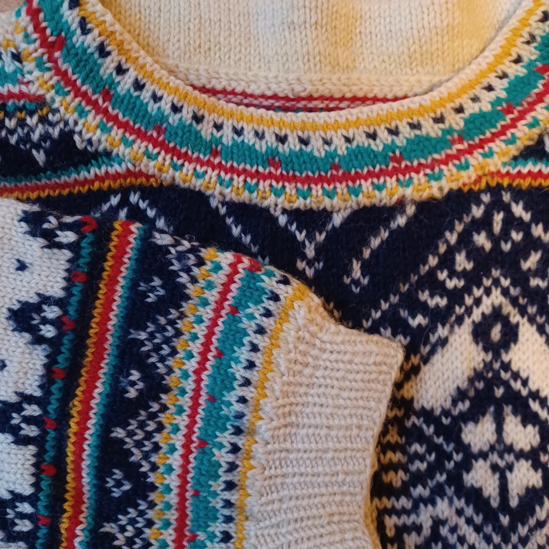 Färglad lusekofta - 90