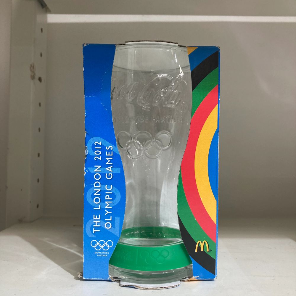MultifärgadLimiterat Coca-Cola-glas London Olympic Games 2012 med armband |  Plick