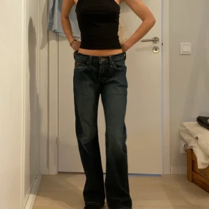 Lågmidjade jeans - skitsnygga jeans som tyvärr inte kommer till användning