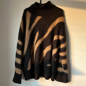 Stickad från lindex - ✨