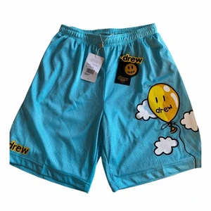 Drew house shorts  - Helt nya aldrig använda stolek m 