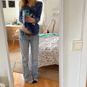 Levis jeans!! - Så coola Levis jeans. Aldrig använda av mig. Köpt secondhand. ❤️❤️