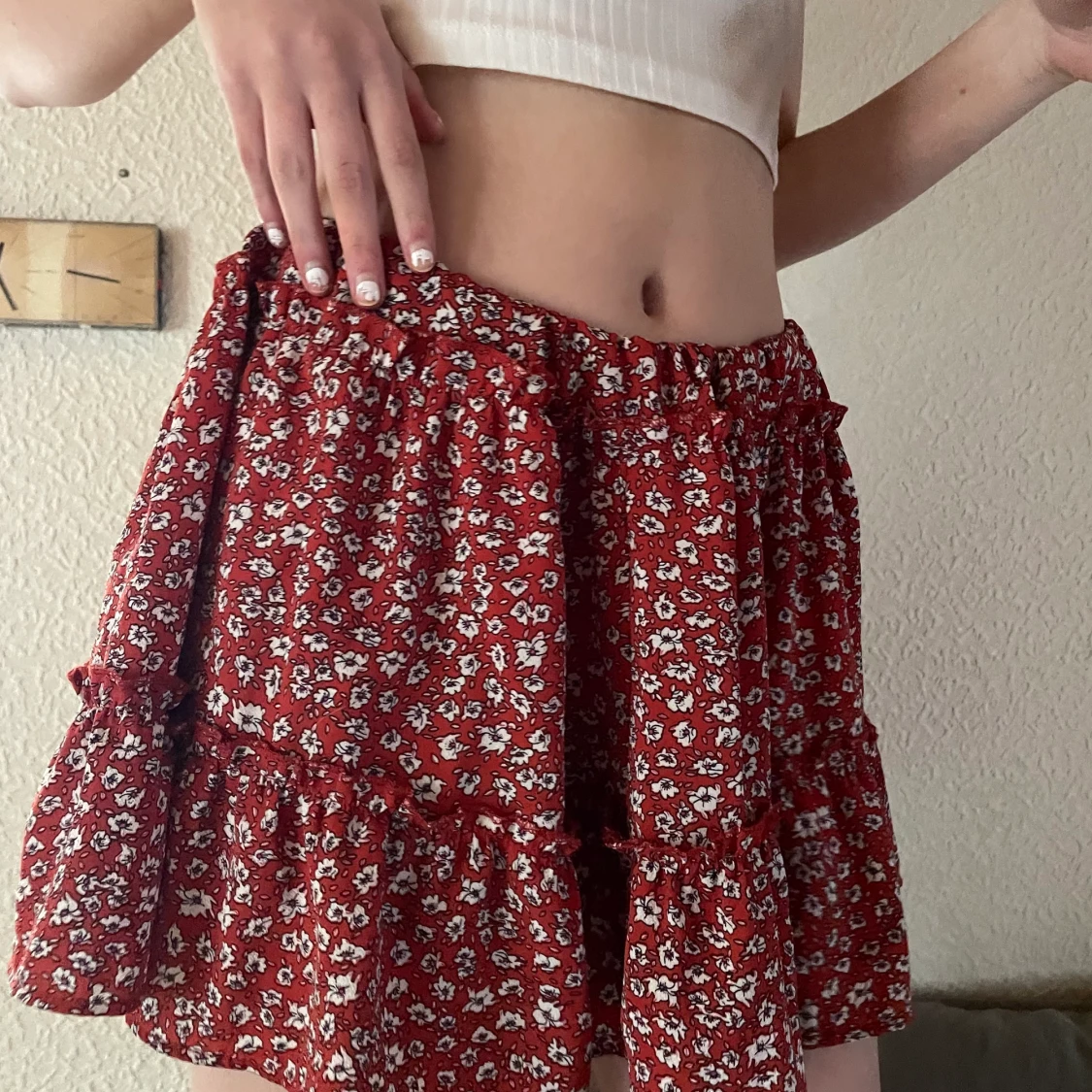 Blommig röd kjol från Shein  - 90