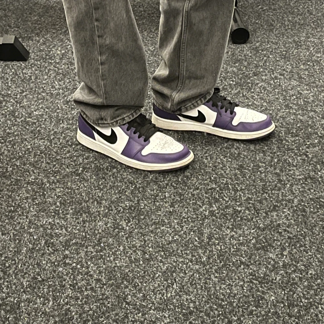 Jordan 1 Low Court Purple White
