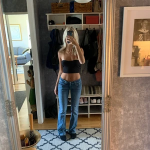 Jeans - ⚠️TRYCK EJ PÅ KÖP DIREKT⚠️ Jätte fina populära brandy jeans som tyvär är för stora för mig i midjan, helt oanvända, köpte här på plick!!☺️ är 1,63 och brukar ha xs/s skulle säga mer att de passar en s/m i midjan
