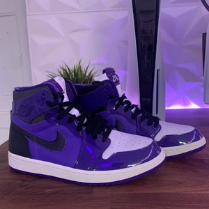 Nike zoom air Jordan 1 cmft purple patent - Helt nya inte använda. Om ni vill ha flera bilder eller har frågor skriv bara. Kan posta men då står du för frakt