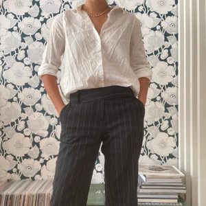 Vit skjorta - Vit skjorta i bomull, perfekt basplagg! ✨