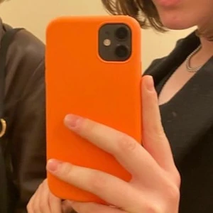 Orange Holdit skal iPhone 8/XR - Oranget Holdit skal som  inte går att köpa på hemsidan längre!   Passar iPhone 8/XR