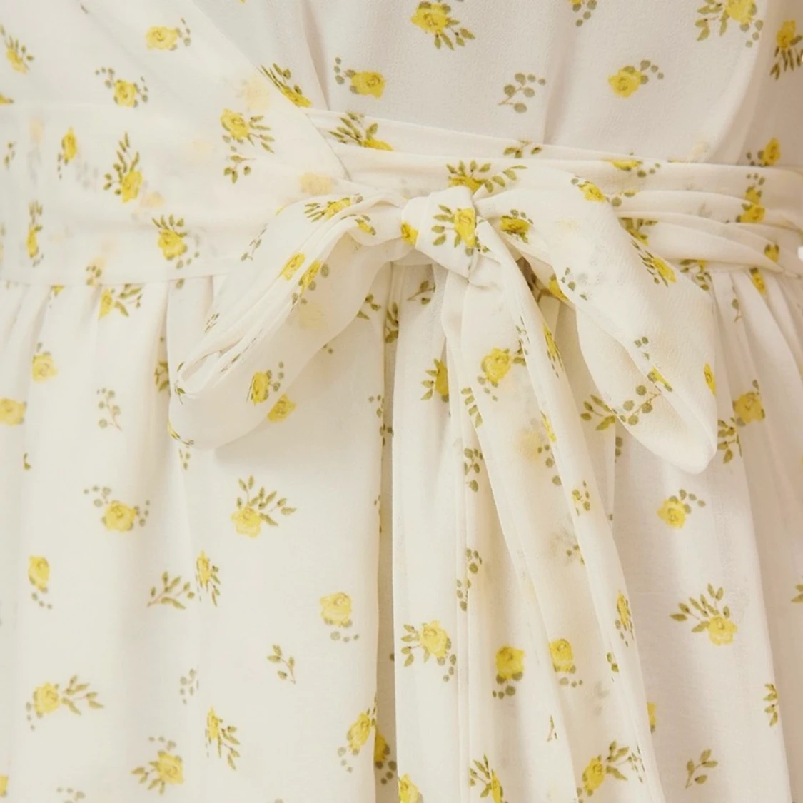 Omlottklänning från NA-KD - 91