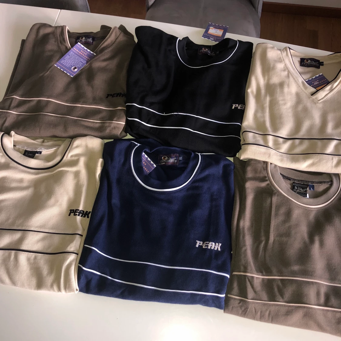 VINTAGE PEAK PERFORMANCE SWEATSHIRT - 90