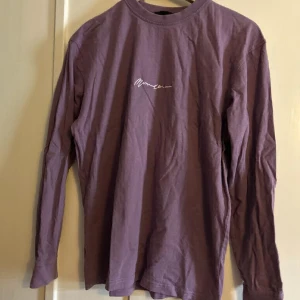 Långärmad tshir - I god skick, xs mer som m