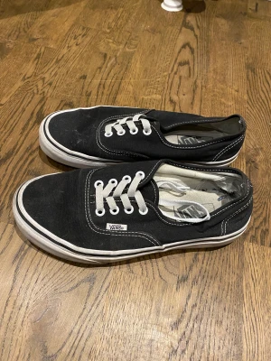 Vans💕 - Snygga vans som är rätt använda❤️❤️ storlek 38
