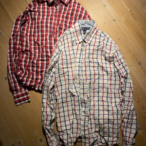 Tommy hilfiger skjortor - 150/styck, båda för 200! Bra skick!