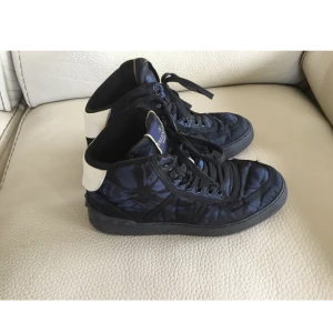 Valentino sneakers - Valentino sneakers, storlek 36,5