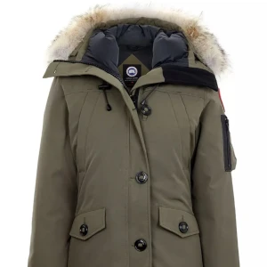 Canada goose jacka - Canada goose jacka i modellen montebello i väldigt bra skick 