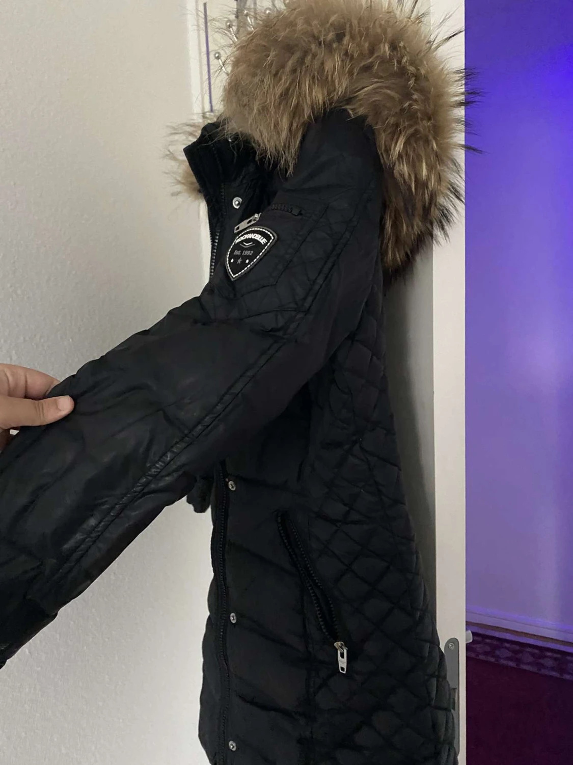 Svart rock and blue lång