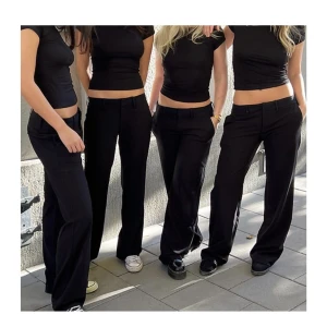 Alobha lågmidjade kostymbyxor - Säljer dessa ursnygga lågmidjade kostymbyxor från Alobha! ❤️‍🔥 Nyskick! 